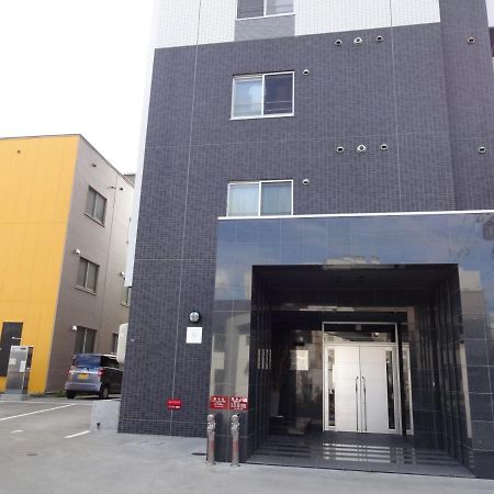 דירות ようこそ札幌へ! 大通公園まで地下鉄10分 定員6名 Firetv完備 1階はセコマ מראה חיצוני תמונה
